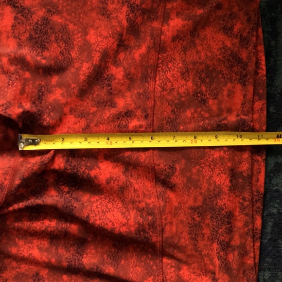 Lululemon Chinese New Years RedYoga Pants Size 10 Ltd Ed. Rabbit - Picture 8 of 14